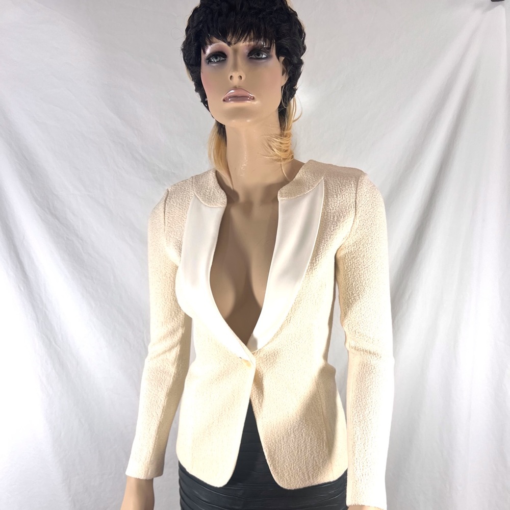 $1,195 ST. JOHN Wool Cream Elegant Blazer Made in USA Marked as 0 Alpha XS